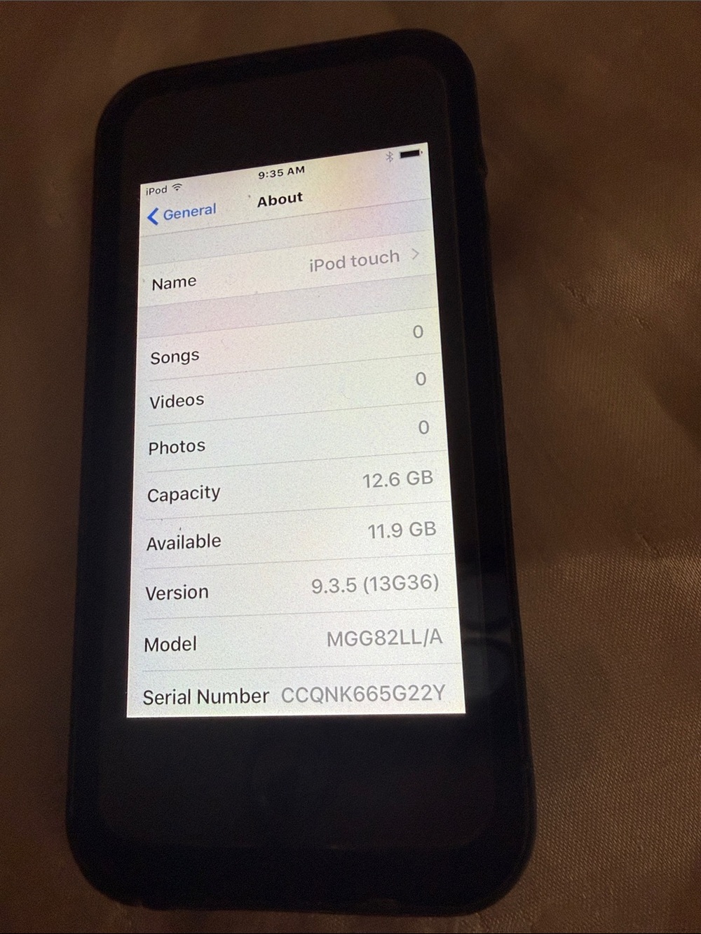 iPod touch - Picture 2 of 4